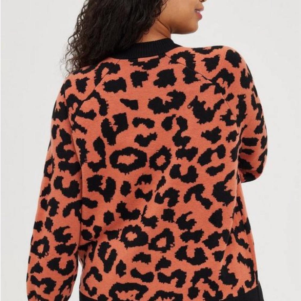 Leopard Print Zip-Up Jacket - image 4
